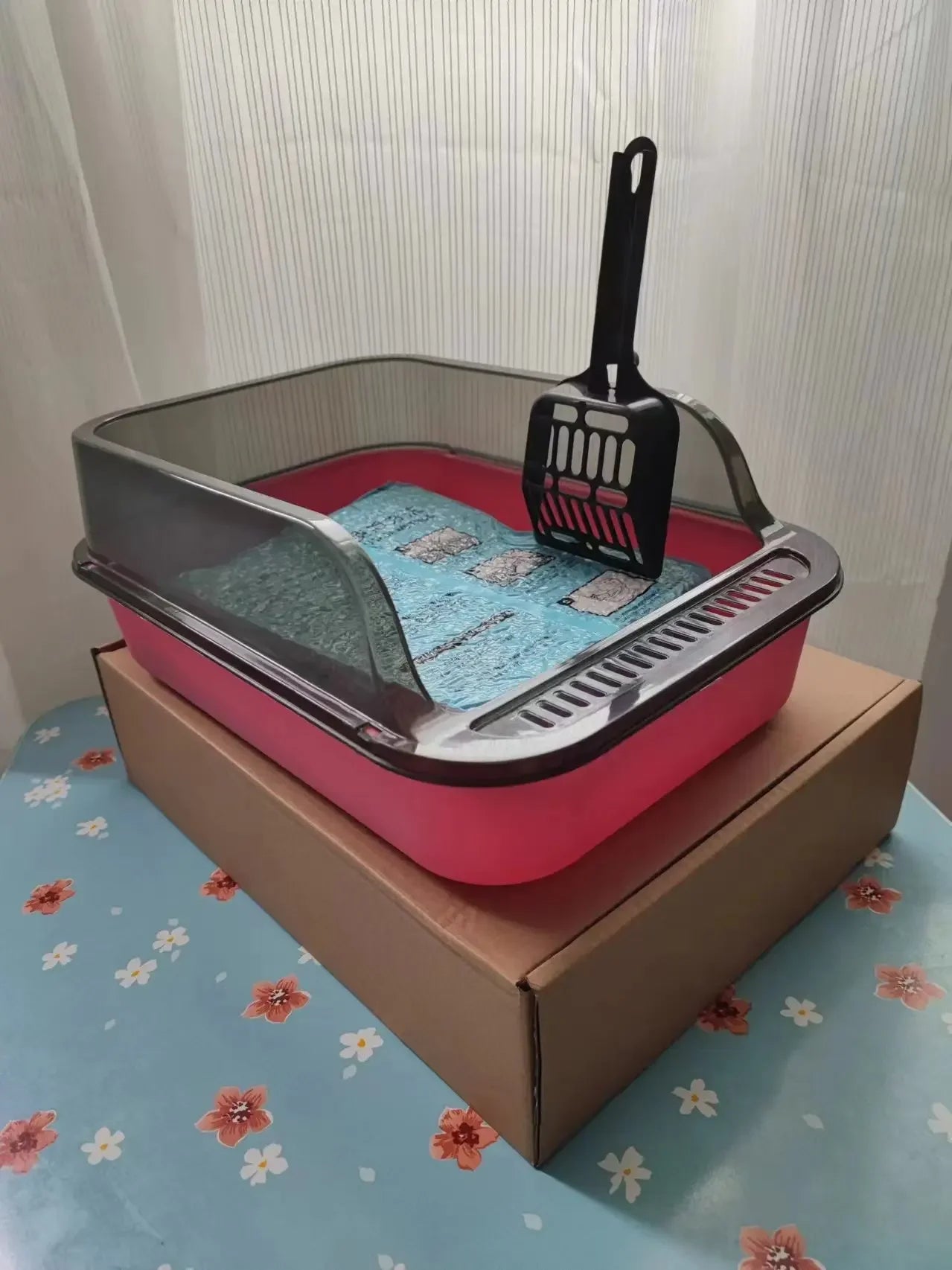 Cat Litter Box Set Large Fence Semi Enclosed Cat Litter Box Thickened Cat Toilet with Cat Litter Scoop Pet Supplies Cat Litter